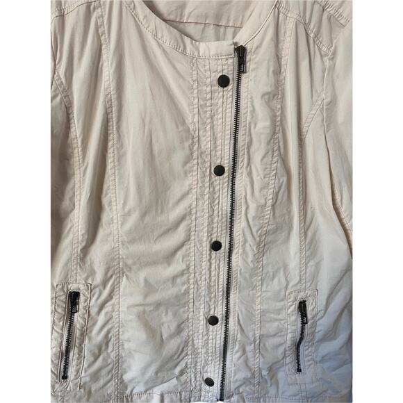 Chico's Cream Neutral Lightweight Long Sleeve Side Zip Utility Jacket Large - Picture 3 of 9
